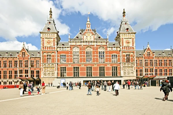 Late medieval building central station in Amsterdam the Netherla — Stock Photo, Image