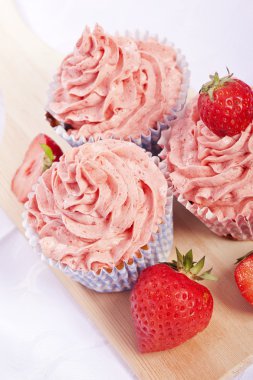 Strawberry cupcakes clipart