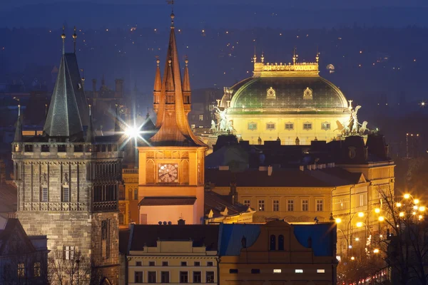 Torres de Praga al atardecer —  Fotos de Stock