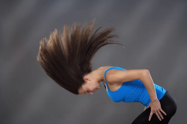 Mujer con pelo volador — Foto de Stock