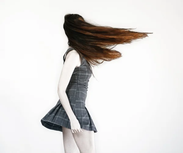 Vrouw met lang haar — Stockfoto