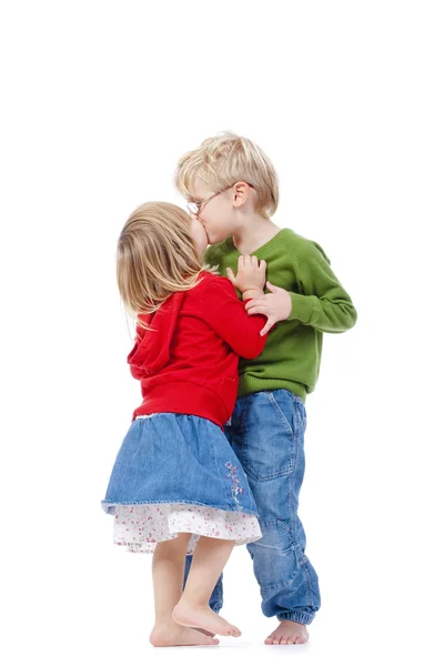 Fratello e sorella baci — Foto Stock