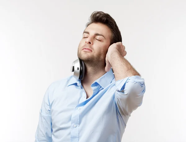 Człowiek ze słuchawkami — Zdjęcie stockowe