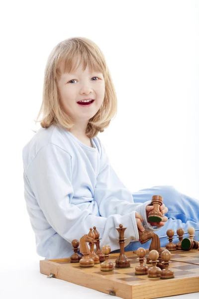 Rapaz a jogar xadrez — Fotografia de Stock
