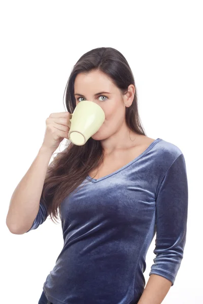 Kobieta pijąca kawę — Zdjęcie stockowe