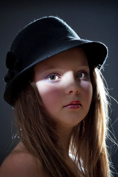 Retrato de uma jovem — Fotografia de Stock