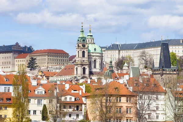 Prag - St.-Nikolaus-Kirche — Stockfoto