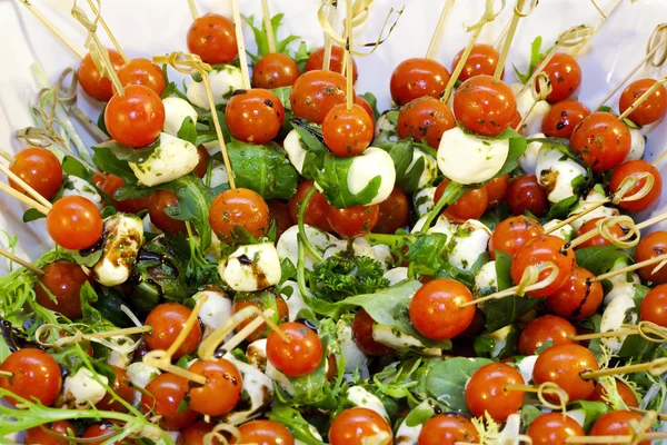 Salada de tomate com mussarela — Fotografia de Stock
