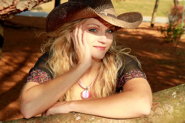 Sladký sluncem cowgirl — Stock fotografie