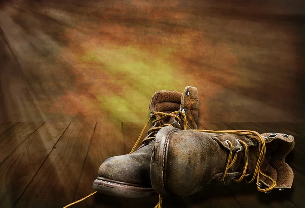 Man's werk laarzen - eind van de dag — Stockfoto