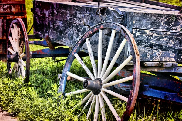 Wagon wheel & vagn — Stockfoto