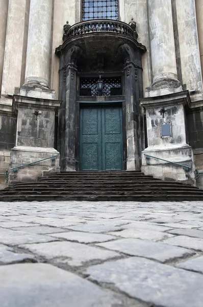 Entrén till Dominikanska kyrkan — Stockfoto