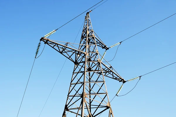 Linha de transmissão elétrica — Fotografia de Stock
