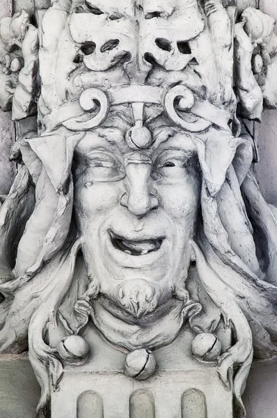 Rzeźba w kształcie głowy błazna — Zdjęcie stockowe