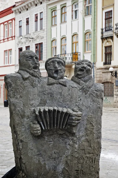 Скульптура - Три весёлых друга — стоковое фото