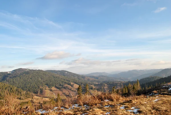 Carpathians in spring — Stock Photo, Image