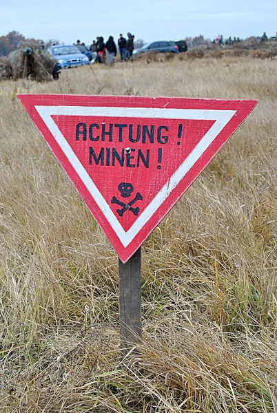 Warning label in German