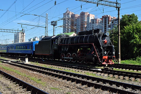 오래 된 증기 엔진 기차 — 스톡 사진