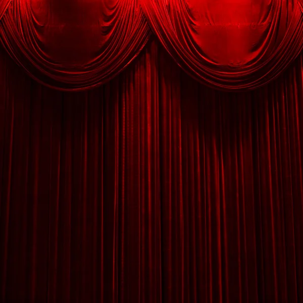 Vermelho veludo palco cortinas de teatro — Fotografia de Stock