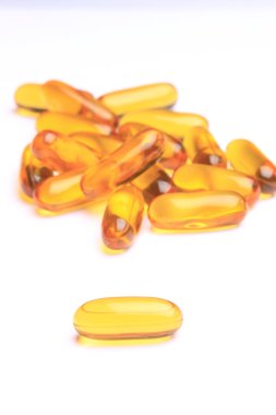 Sarı vitamin yumuşak jeller - balık yağı hapı