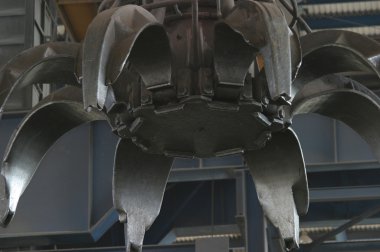 Çelik hurdalık pençe