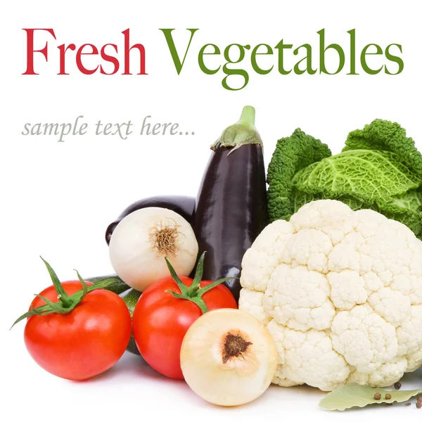Σύνθεση με ποικιλία από ωμά φρέσκα βιολογικά λαχανικά — Φωτογραφία Αρχείου