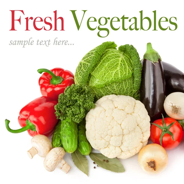 Sammansättning med mängd rå färska ekologiska grönsaker — Stockfoto