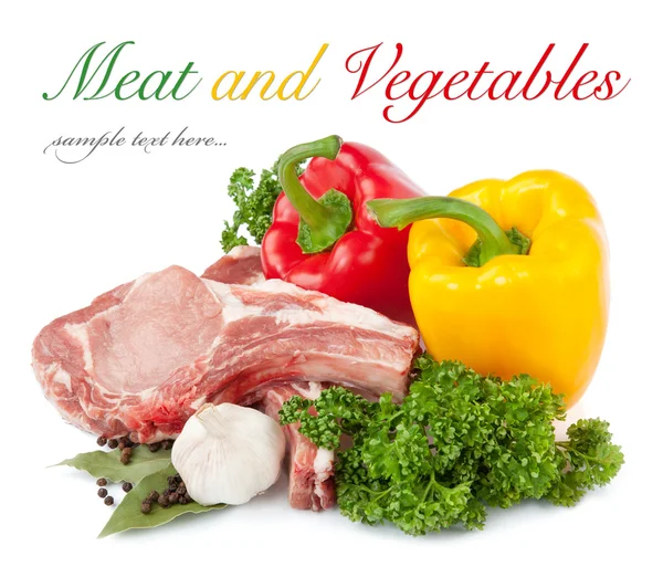 Carne fresca cruda y hortalizas — Foto de Stock