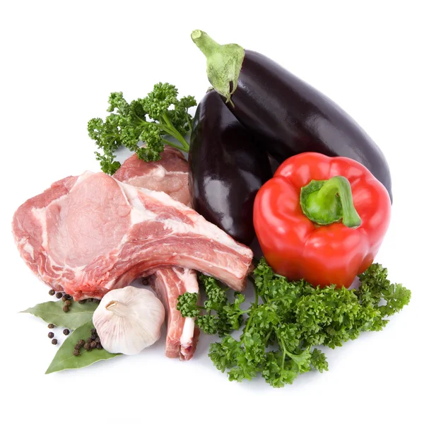 Färsk rå kött och grönsaker — Stockfoto