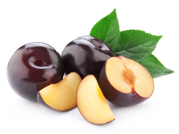 Plums isolated — Stock Photo, Image
