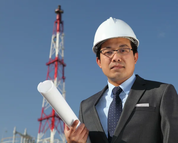 Engineer of oil refinery — Stock Photo, Image
