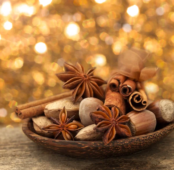 Anise with almonds and cinnamon — Stock Photo, Image