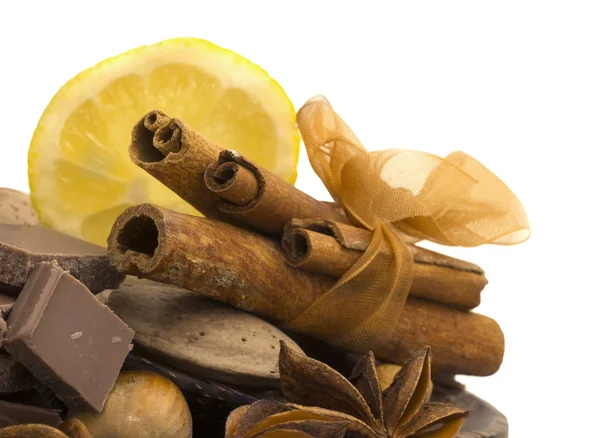 Nuts with anise and lemon — Stock Photo, Image