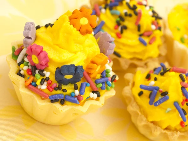 Cupcake gialli — Foto Stock