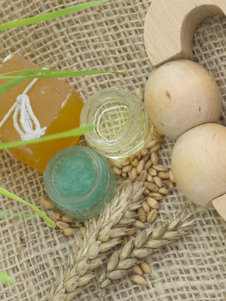 Organic wheat cosmetics — Stock Photo, Image