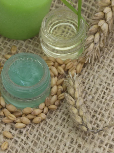 有機小麦の化粧品 — ストック写真