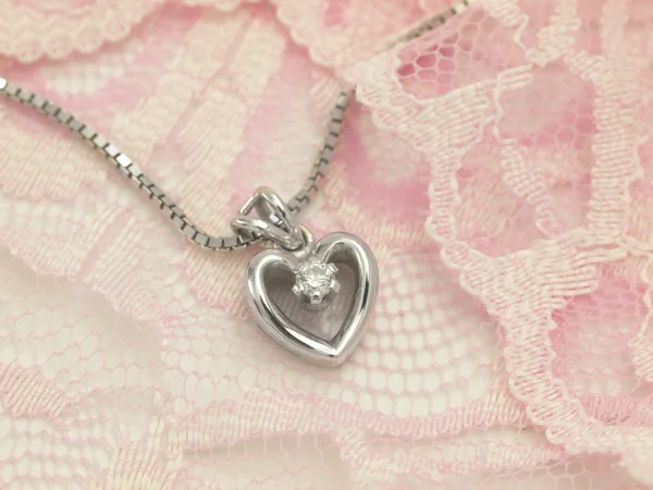 Ожерелье с сердцем — стоковое фото