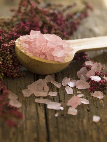 Fürdő só rózsaszín — Stock Fotó