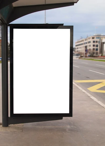 Luz de la ciudad en la parada de autobús, espacio en blanco para su anuncio —  Fotos de Stock