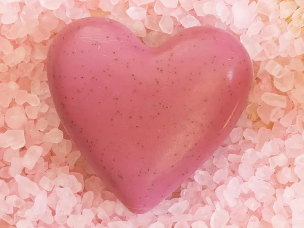 Mýdlo ve tvaru srdce — Stock fotografie