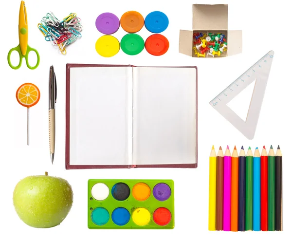 Equipamentos para a escola, várias ferramentas isoladas no branco, conceito de educação — Fotografia de Stock