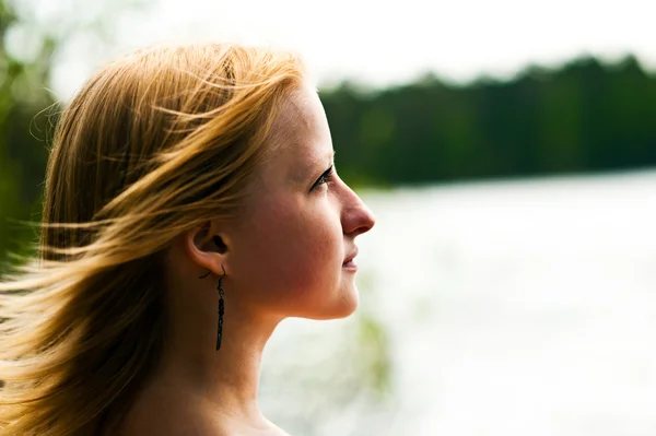 Portrait of a girl in profile — Stock Photo, Image