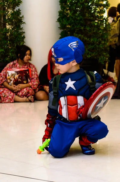 Бангкок - 26 августа: Косплей Captain America в Японии и в Бангкоке 26 августа 2012 года в Сиам Парагон, Бангкок, Таиланд . — стоковое фото