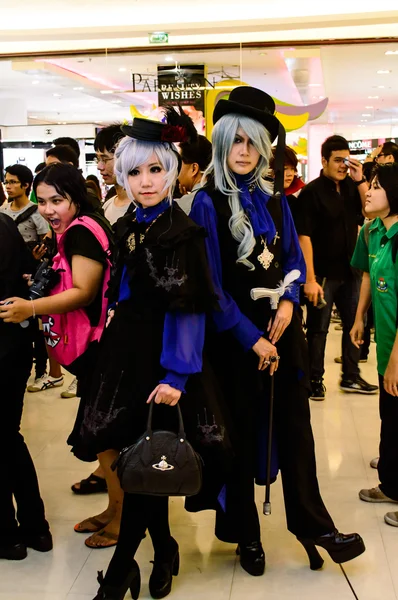 Bangkok - 26 sierpnia: niezidentyfikowane japońskie anime cosplay stanowią w Japonii festa w Bangkoku 2012 na sierpień 26, 2012 w siam paragon, bangkok, Tajlandia. — Zdjęcie stockowe