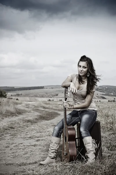 Beautiful sexy country guitar girl — Stock Photo, Image