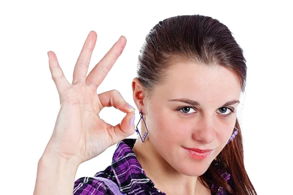 Junge Frau zeigt Ok-Zeichen — Stockfoto