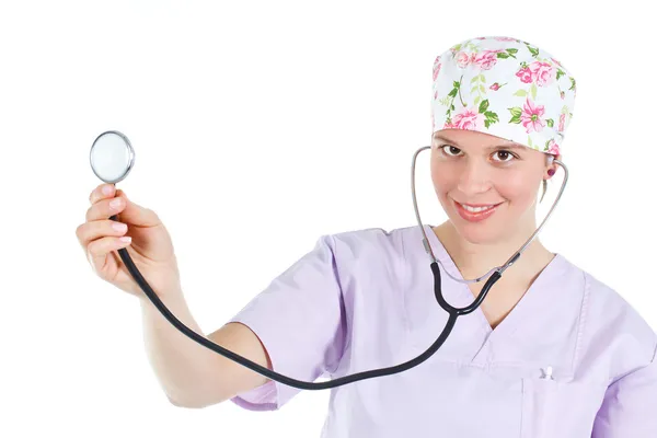 Médica sorrindo com estetoscópio — Fotografia de Stock