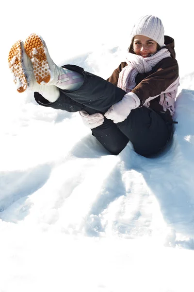 Junge Frau hat Spaß im Schnee — Stockfoto