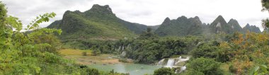 Detian Falls, at the border between China and Vietnam. clipart