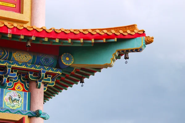 Dach świątyni chiński w Tajlandii — Zdjęcie stockowe